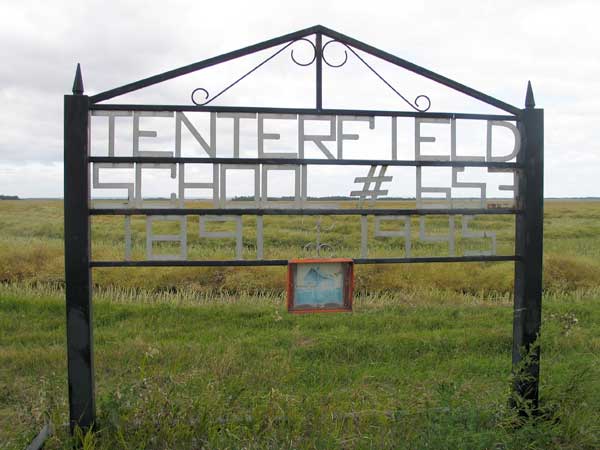 Tenterfield School commemorative sign
