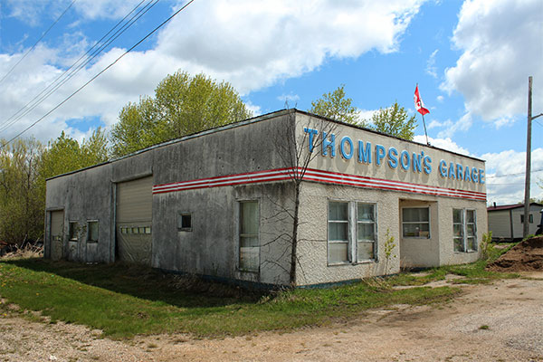 Thompson’s Garage at Piney