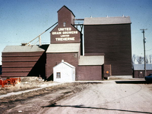 United Grain Growers grain elevator at Treherne