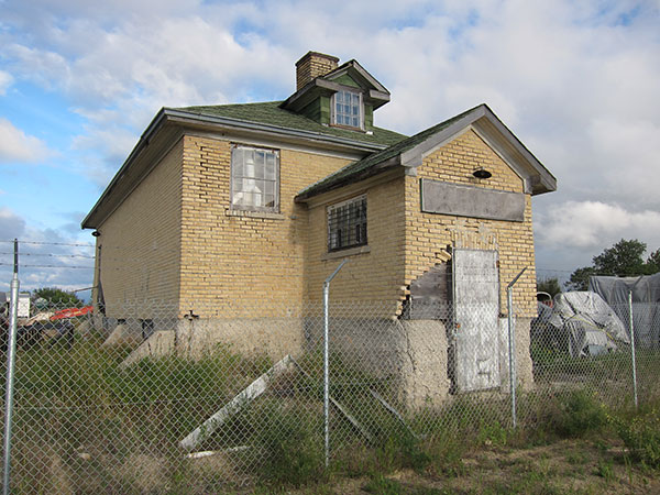 The former Tremaine School building before demolition