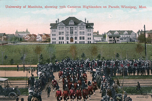 Postcard view of University of Manitoba Building and grounds