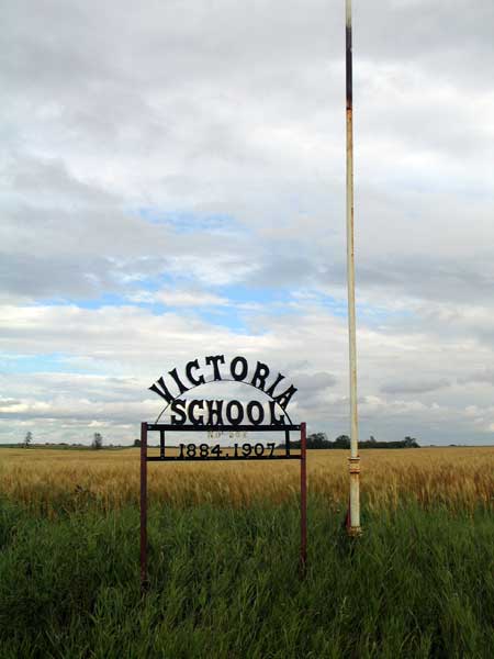 Victoria School commemorative sign