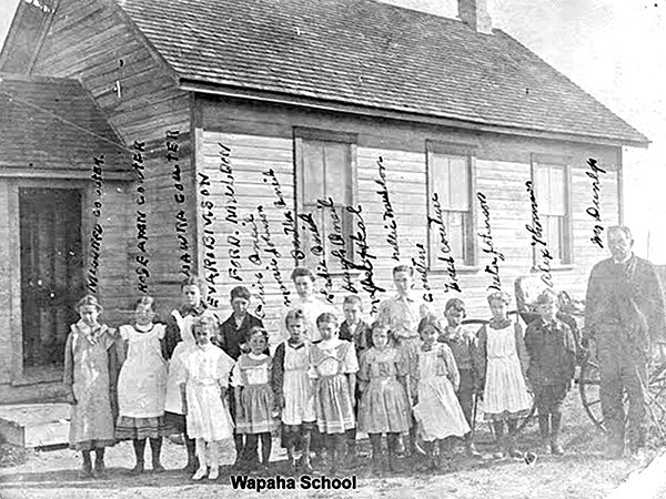 A group of students in front of Wapaha School