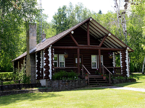 Conservation Office Building at West Hawk Lake