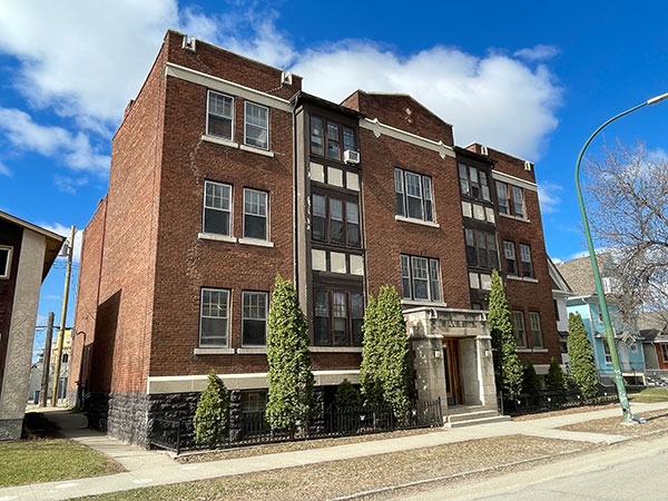 Willis Apartments