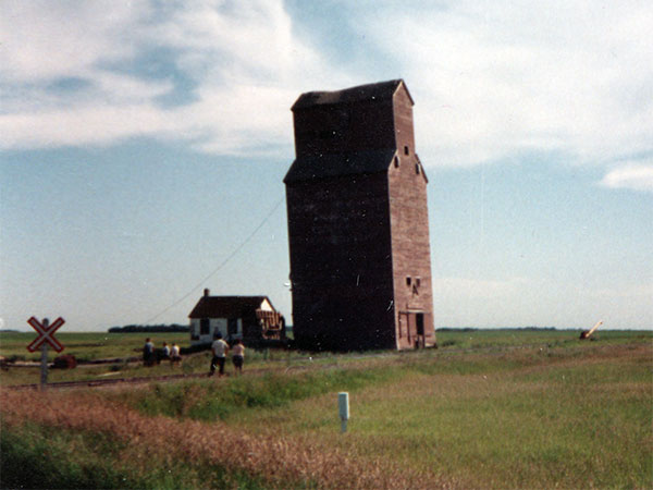 The former Wood Bay grain elevator prior to demolition
