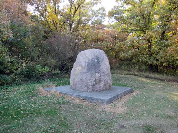 Woodbine School commemorative monument