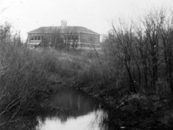 Woodhaven School beside Sturgeon Creek