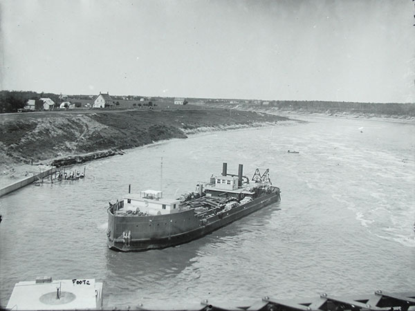 Rosamond Billett immediately north of the St. Andrew’s Locks