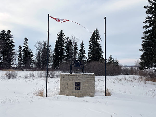 Artemesia School commemorative monument