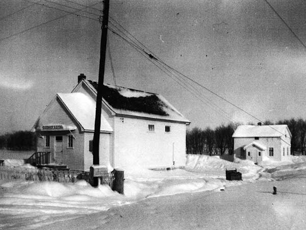 View of Eigenhof School and teacherage