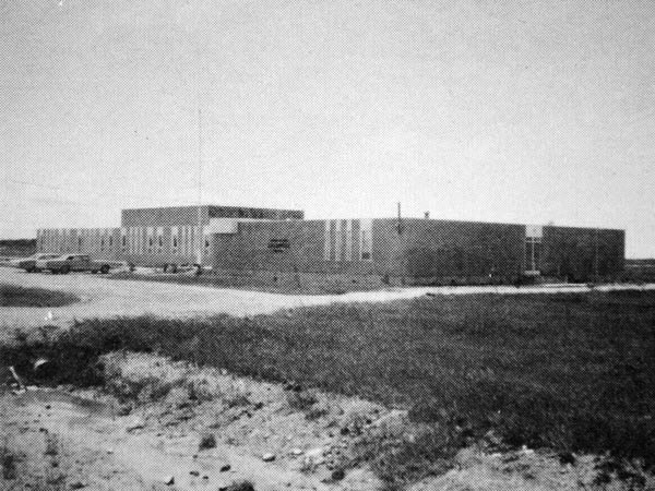 St. Laurent Collegiate