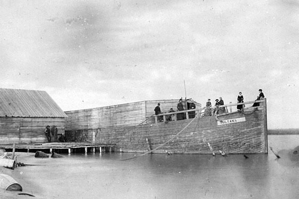 Sultana, labelled as "Refrigerator Barge - fishing industry of Winnipeg"